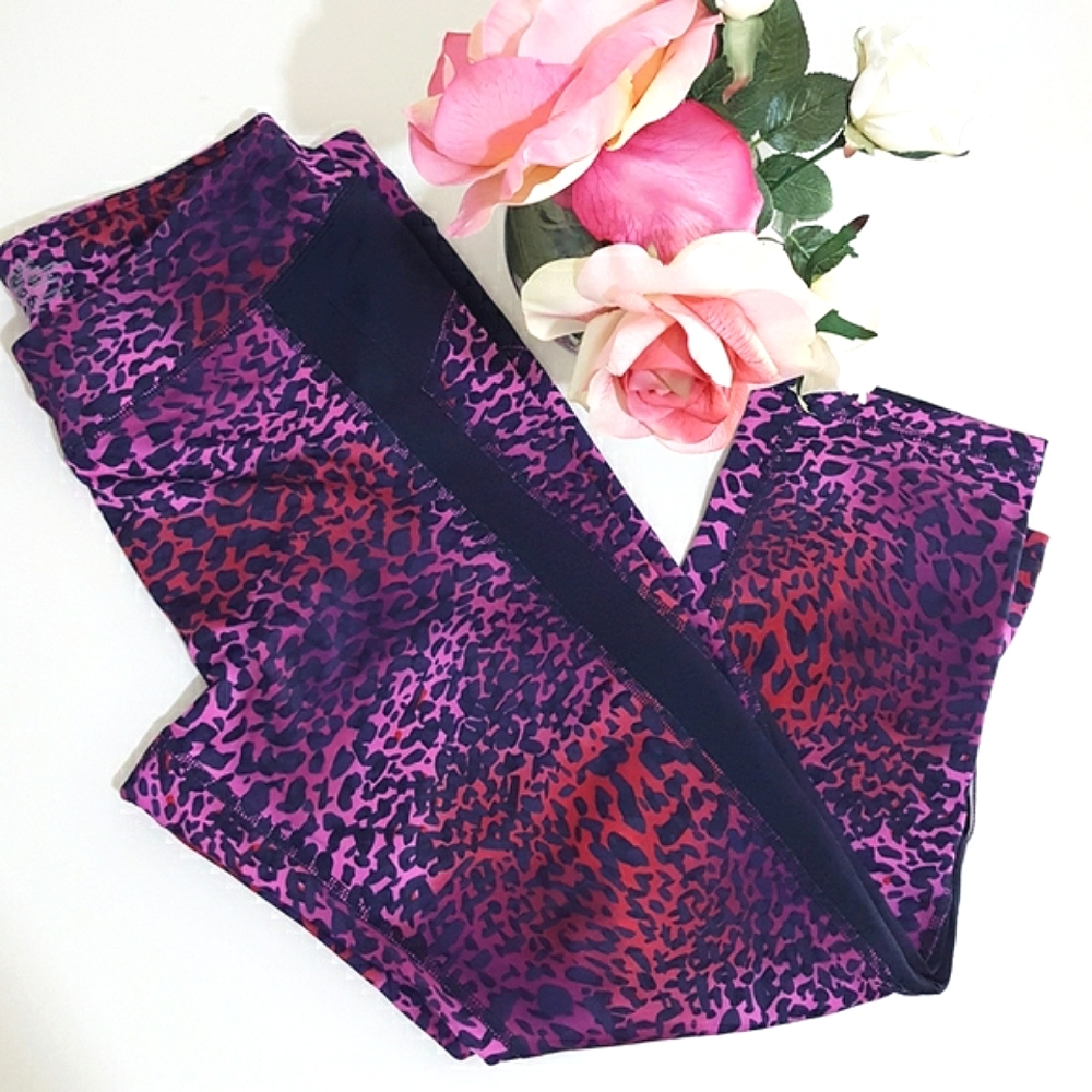 💖NEW💖Athletic Works Dri-More Tech Leggings With Animal Print